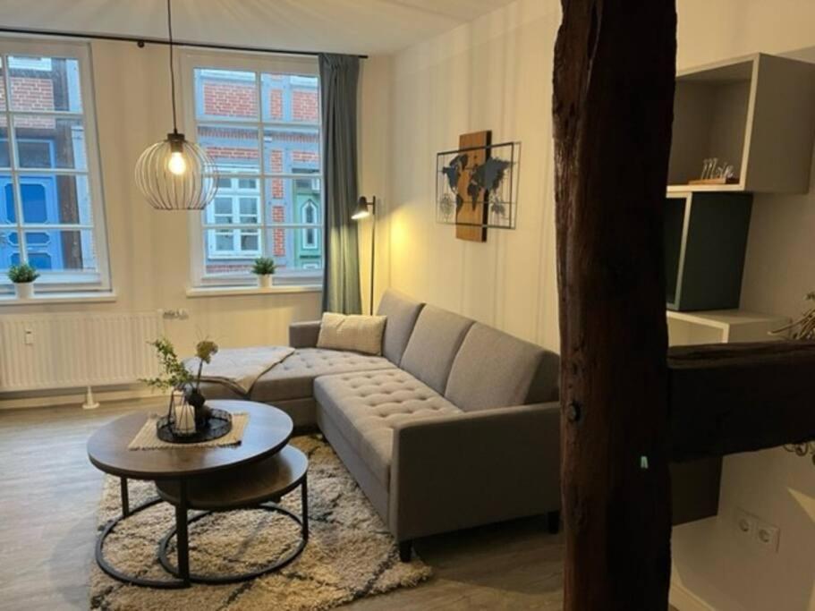 Gemuetliche Ferienwohnung Mitten In Der Historischen Stader Altstadt Buitenkant foto